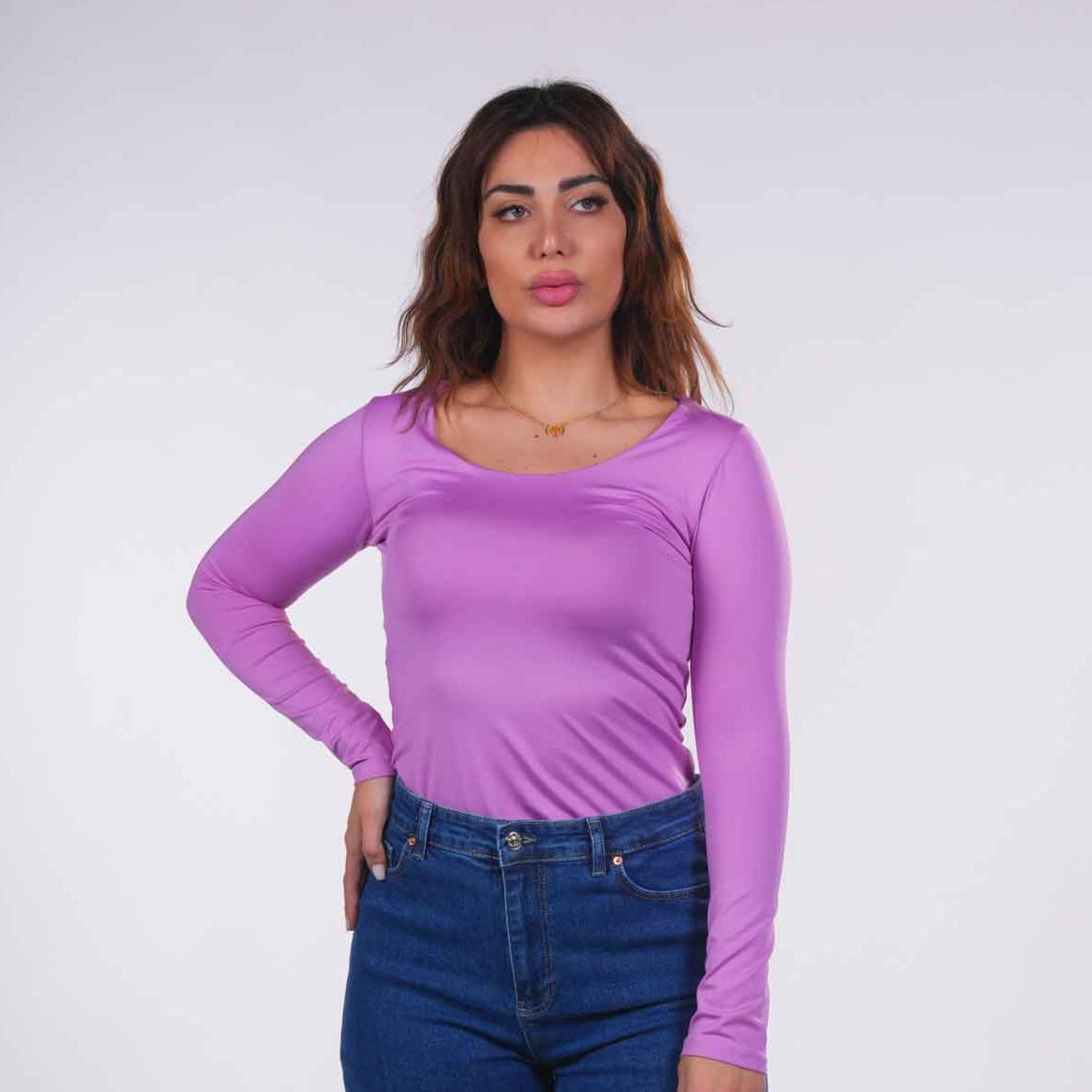 Rounded neck basic
