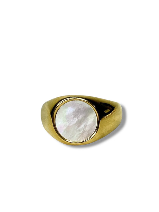 Signet ring