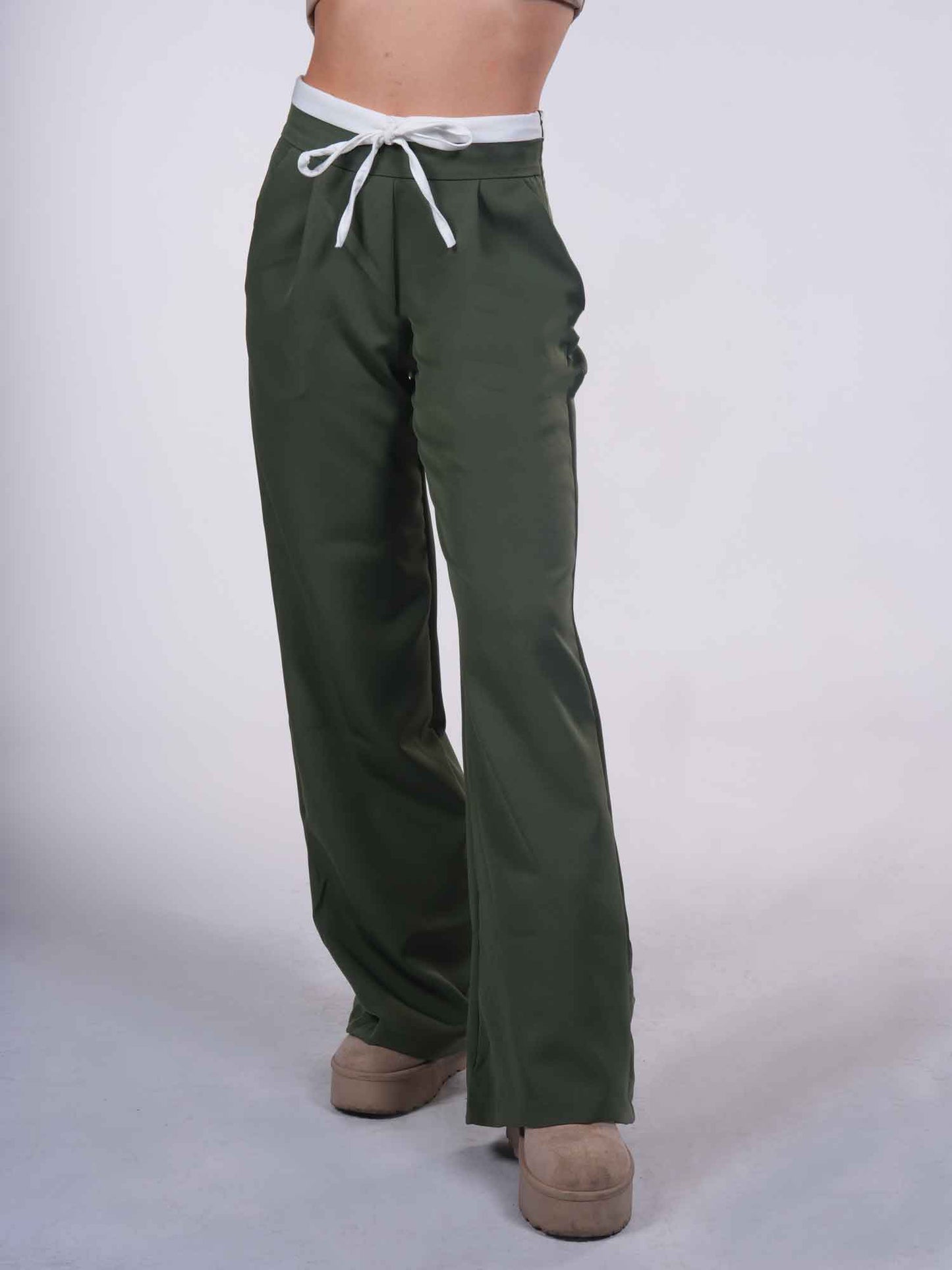 Green trouser